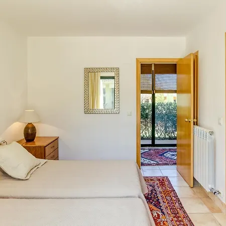 Luxury Golf Torremirona Villa Navata