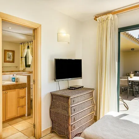Luxury Golf Torremirona Villa Navata