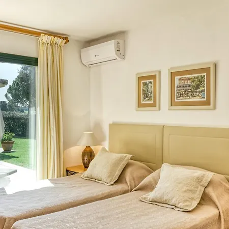 Luxury Golf Torremirona ナヴァタ