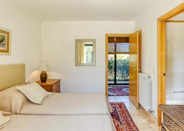 Luxury Golf Torremirona Villa Navata