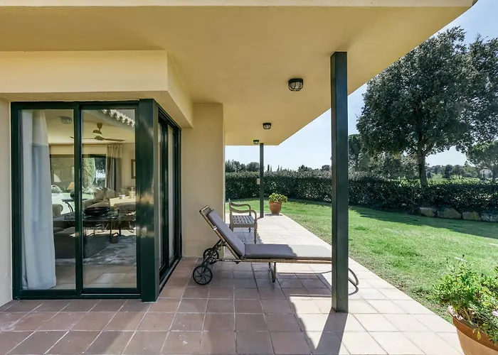 Luxury Golf Torremirona Villa *
